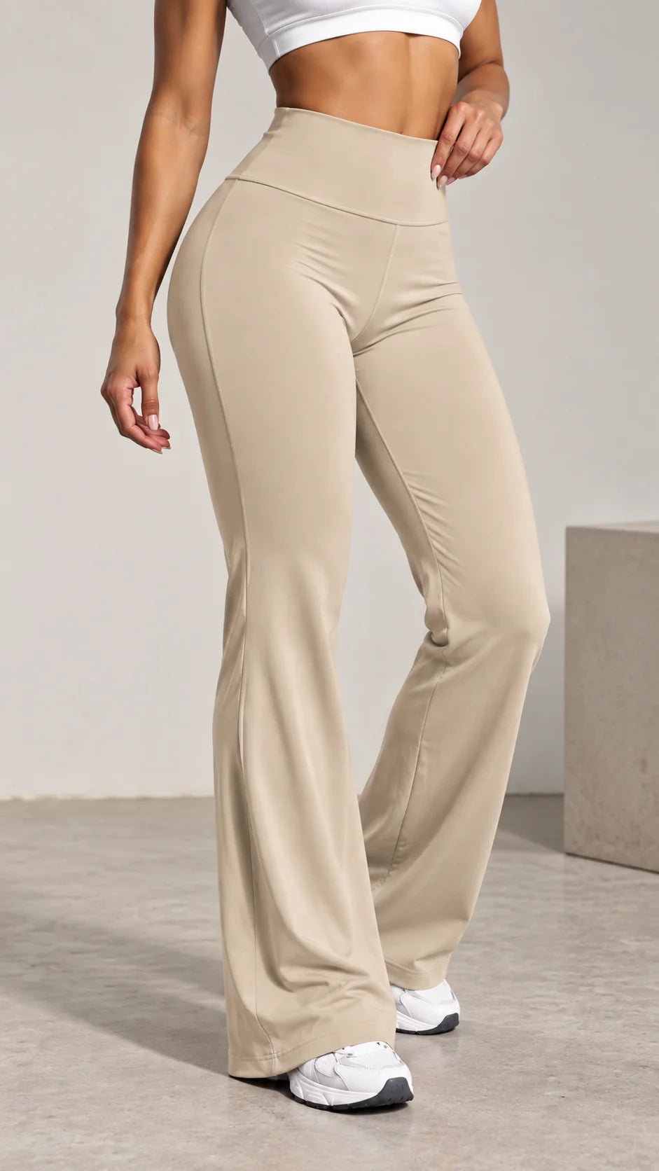 Legging Flare beige, détail lifestyle